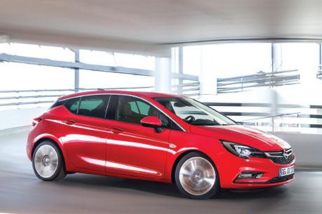 Opel astra radi na tri cilindra