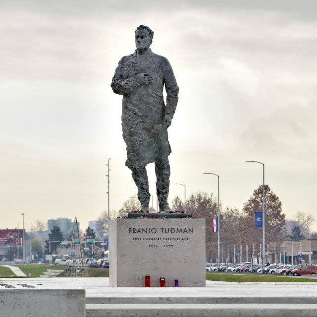Spomenik Dr Franjo Tuđman u Zagrebu