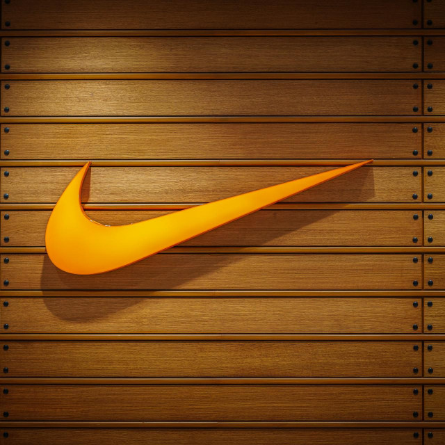 &lt;p&gt;Nike znak&lt;/p&gt;
